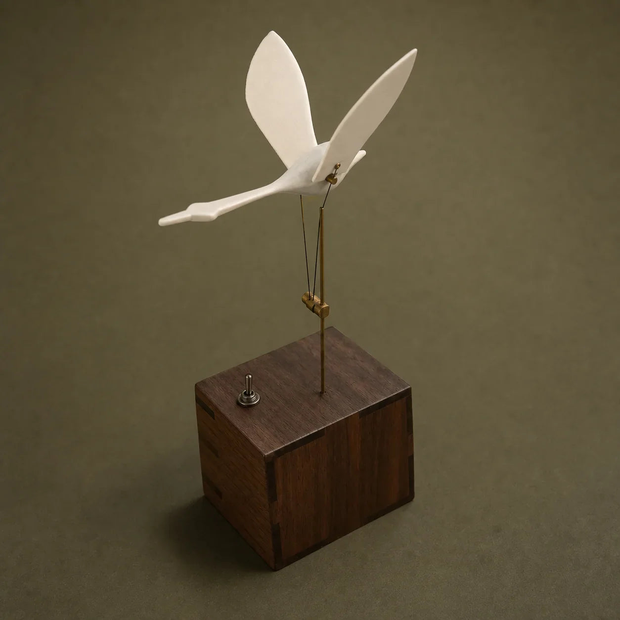 BysageCraft Flying White Swan Wooden Kinetic Sculpture Mechanical Tabletop Display 3