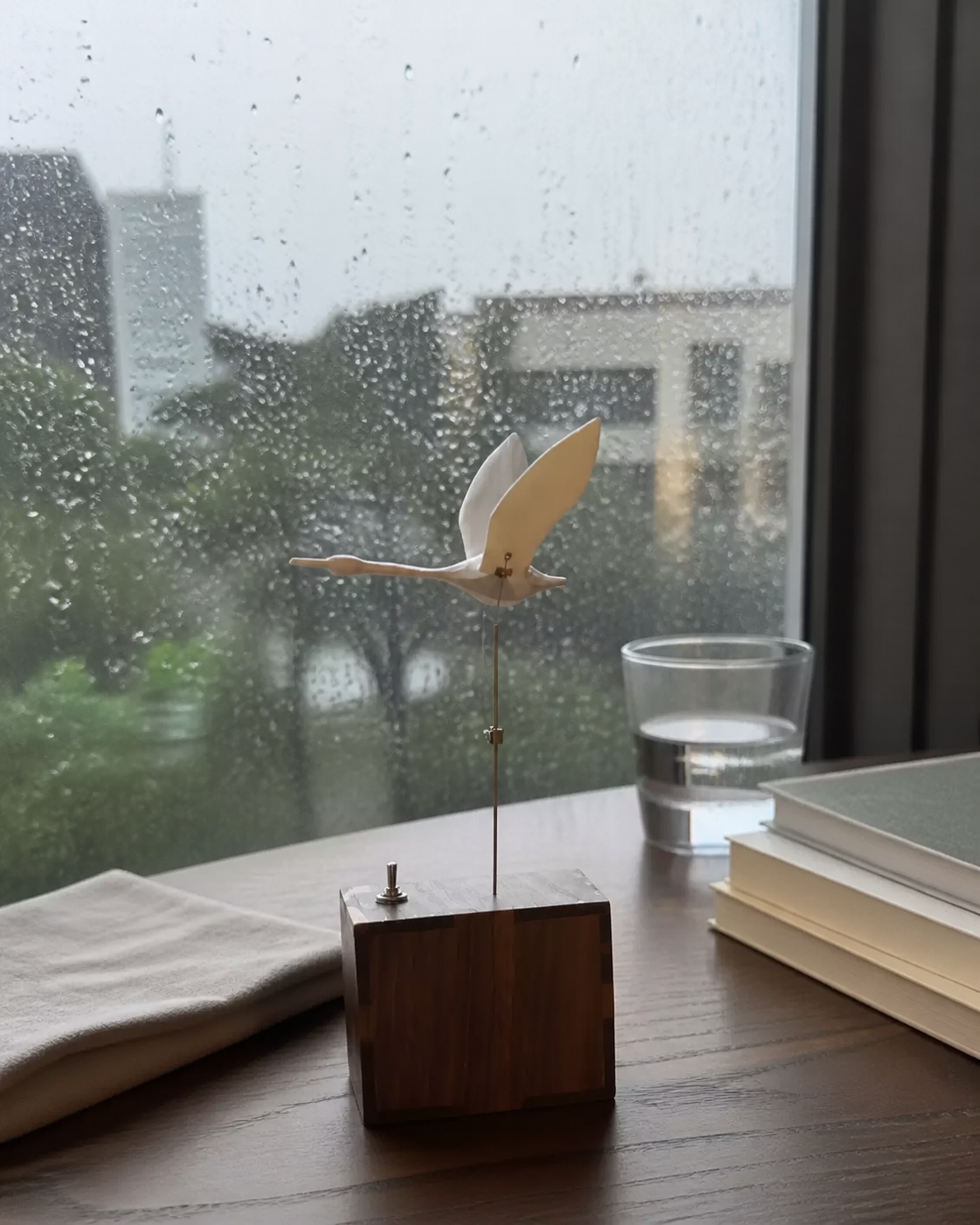BysageCraft Flying White Swan Wooden Kinetic Sculpture Mechanical Tabletop Display 4